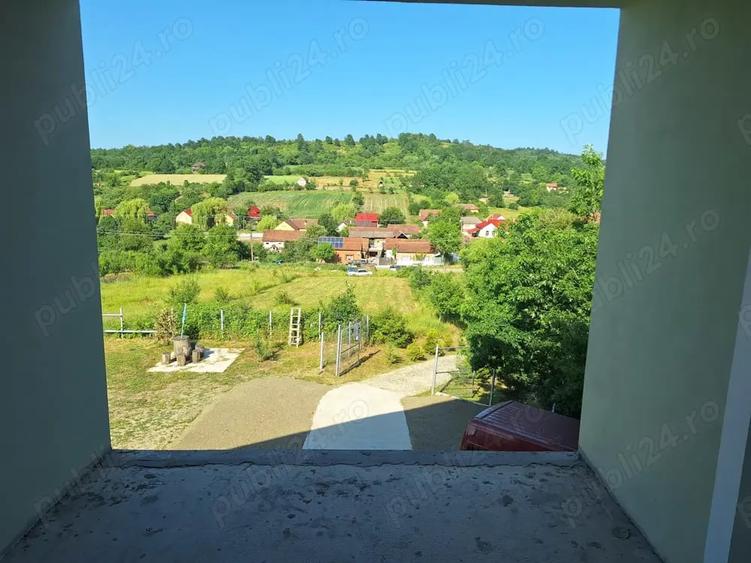 Casă cu 6 camere cu Teren 2900 Mp în Șiștarovăț