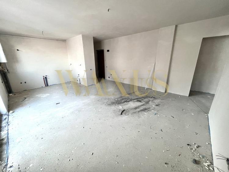 Apartament cu 2 camere semidecomandat în Florești