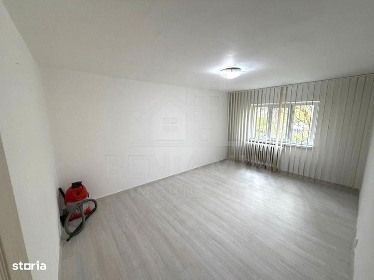 Apartament cu 2 camere decomandat în Sărari