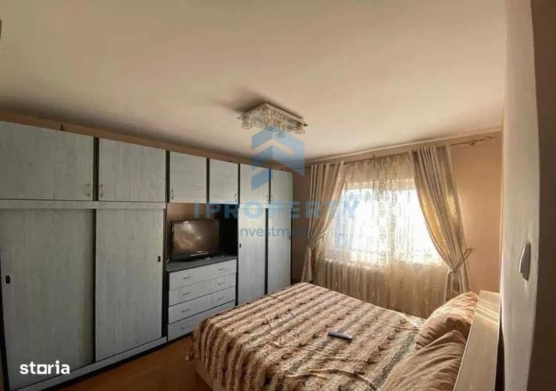 Apartament cu 3 camere decomandat în Sebastian