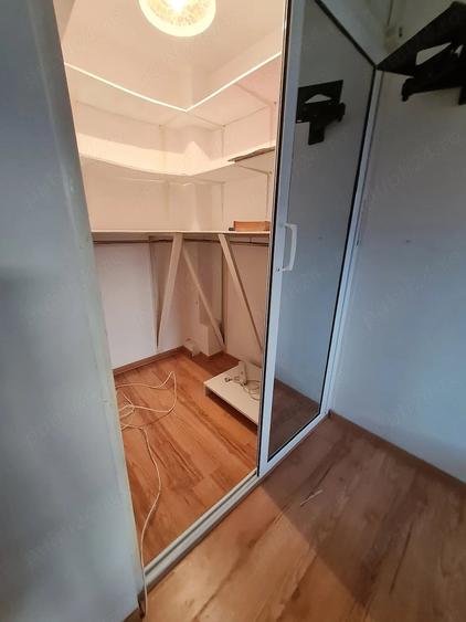 Apartament cu 3 camere decomandat în Crihala