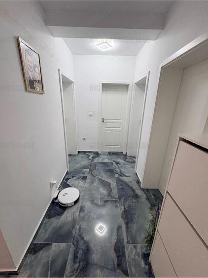  Apartament 2 camere - decomandat - mobilat si utilat - curte - 130.000 euro  - 9