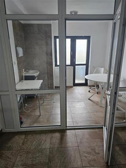 Inchiriere spatiu clinica langa metrou Aurel Vlaicu - 280 mp - 5