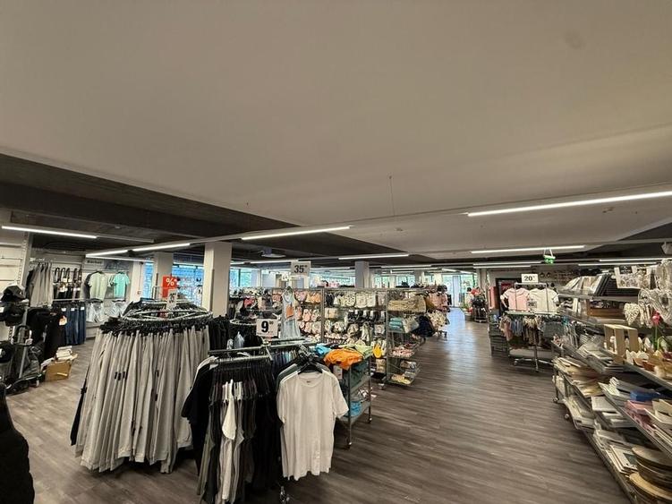 De inchiriat spațiu comercial open-space de 617 mp - Vitan / Bobocica - 1