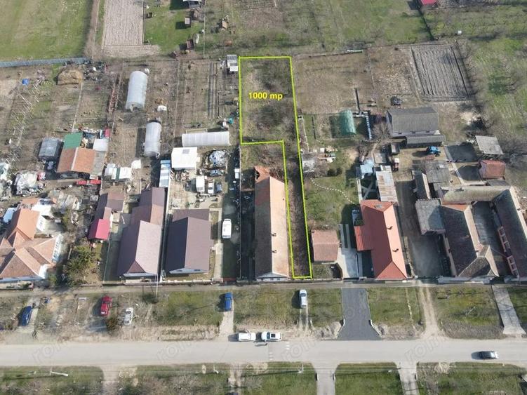 Teren 1000 mp in vatra satului Bucovat Comision 0 - 3