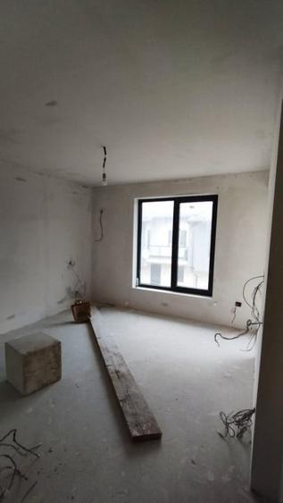 VAND 3 VILE 360MP+300MP CURTE+2 LOC PARCARE IN ZONA 1 DECEMBRIE IF-250.000 euro - 7