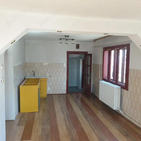 Casa Vadu Moldovei... 2 imobile...14 camere - 11