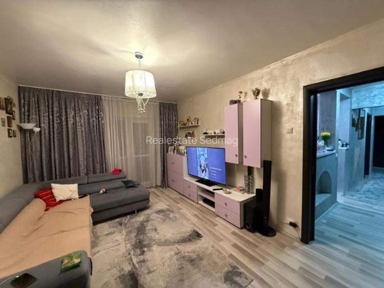 Titan-Auchan, apartament 3 camere Titan-Auchan, apartament 3 camere