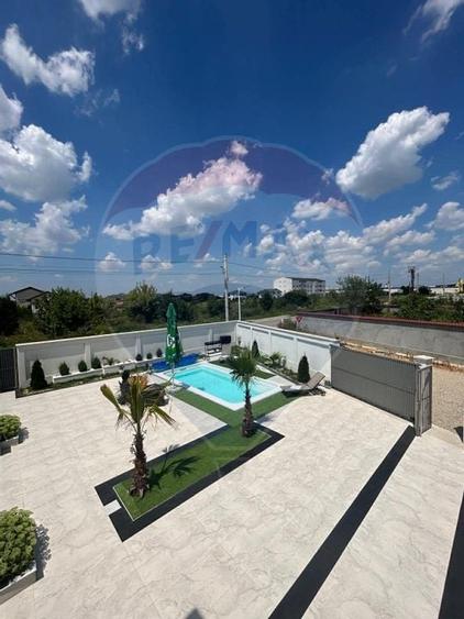 Casă / Vilă cu 6 camere de vânzare - 1