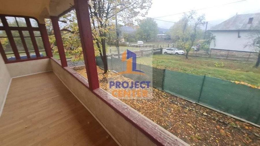 Casa si teren 1800 mp in Domnesti - 10