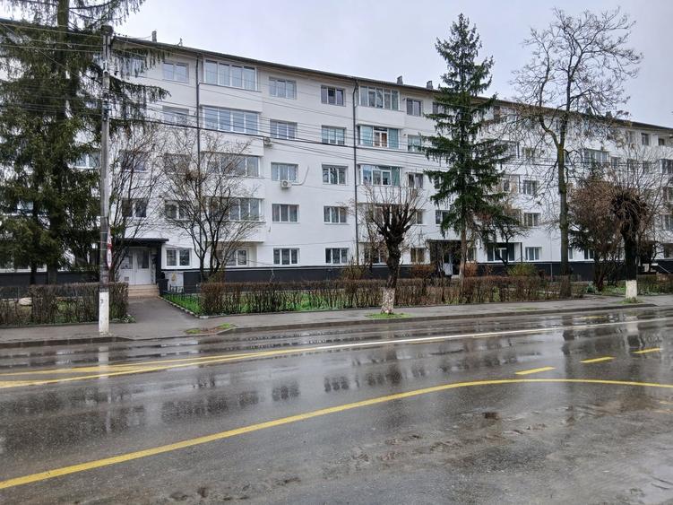 Campina, B.P. Hasdeu nr. 80, central - 2