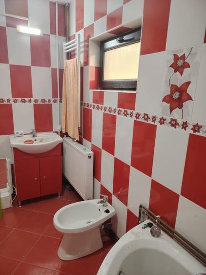 Casă de vânzare  - 4