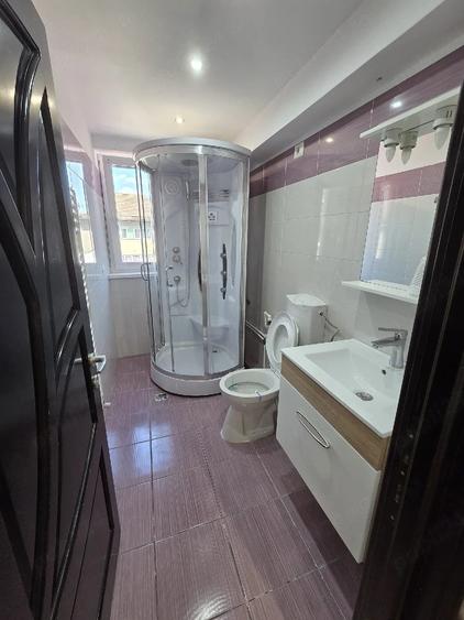 Apartament cu 2 camere decomandat în Horia