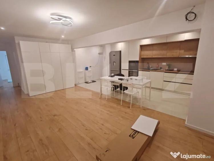 Apartament 4 camere ultrafinisat,2 bai, 84 mp, zona Calea Fl - 14