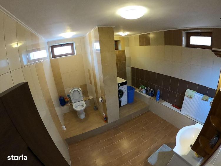 DE INCHIRIAT: apartament 4 Camere la intrare in Lazu - 6