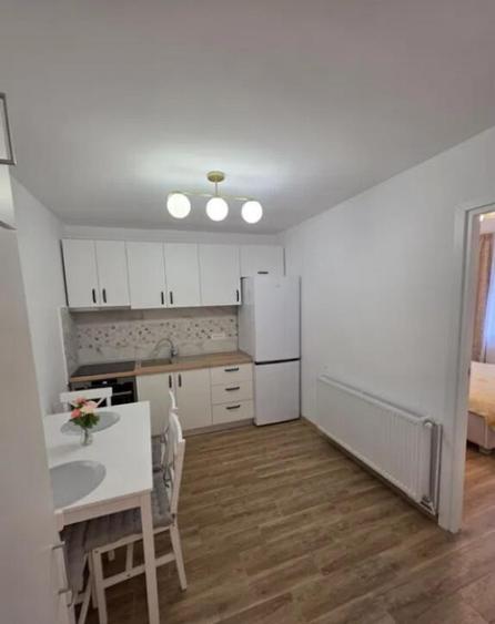 Apartament 2 camere, decomandat - zona Bartolomeu - 9