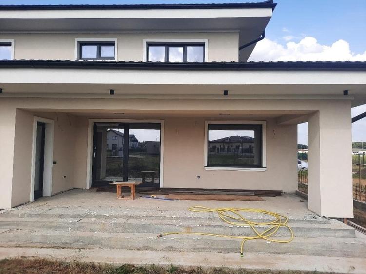 FARA COMISION VILA CONSTRUCTIE TOP 5 camere 3 bai P+1 GARAJ ZIDARIE *35* - 1