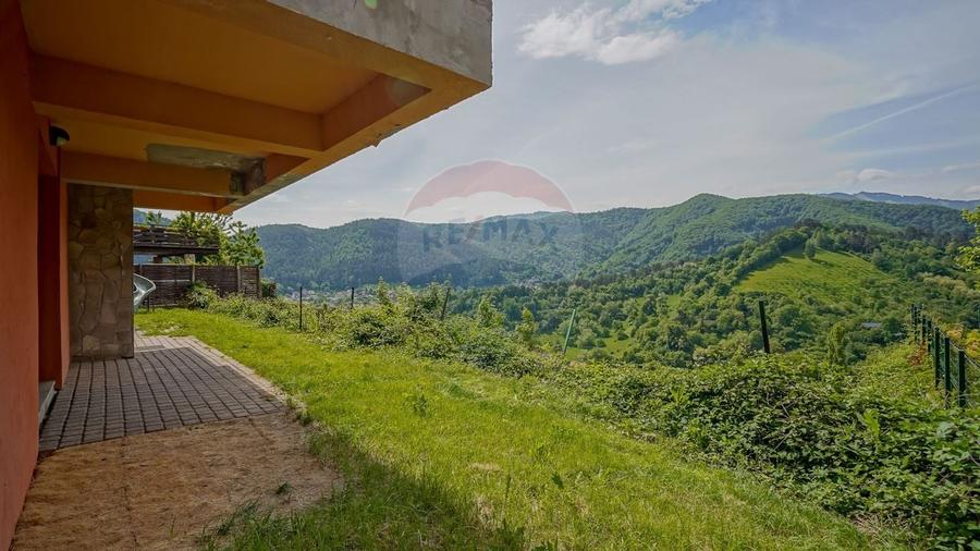 VILA PANORAMICA PE DRUMUL POIENII –PRIVELISTI UNICE ASUPRA BRASOVULUI - 45