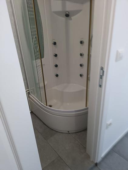 Vand apartament,2 camere , semidecomandat 30mp ,zona Dealurilor Florilor,parter inalt, 52500 negociabil - 5