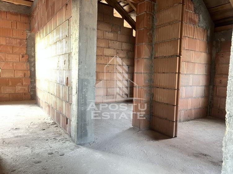 Casa individuala la rosu, teren 700mp, Giarmata - 15