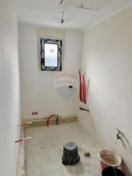 Casă cu 4 camere de vânzare - 12