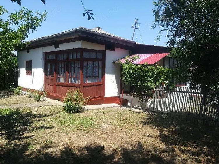 vand casa batraneasca in Comuna Coste?ti, judetul Iasi - 1