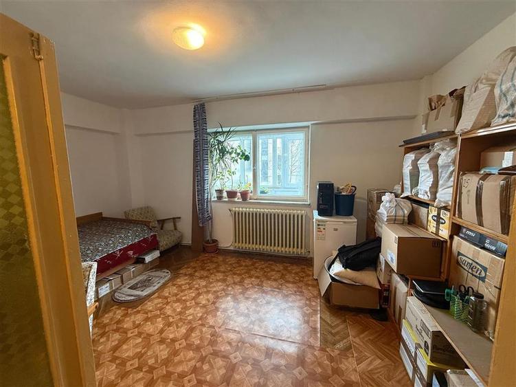 Apartament cu 2 camere decomandat, etajul 1 - Centru - Palas Mall. - 8