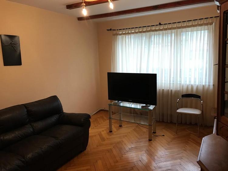 Apartament trei camere, decomandat Ghioceilor etaj doi, 65mp, mobilat si utilat - 1