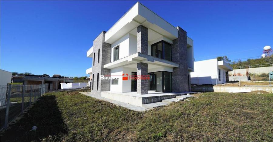 VILA CONTEMPORANA INTR-UN MINI-CARTIER NOU - 1