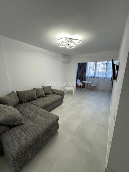 Garsoniera spatioasa-> complet mobiltata/utilata! Metrou la 7-8 minute!