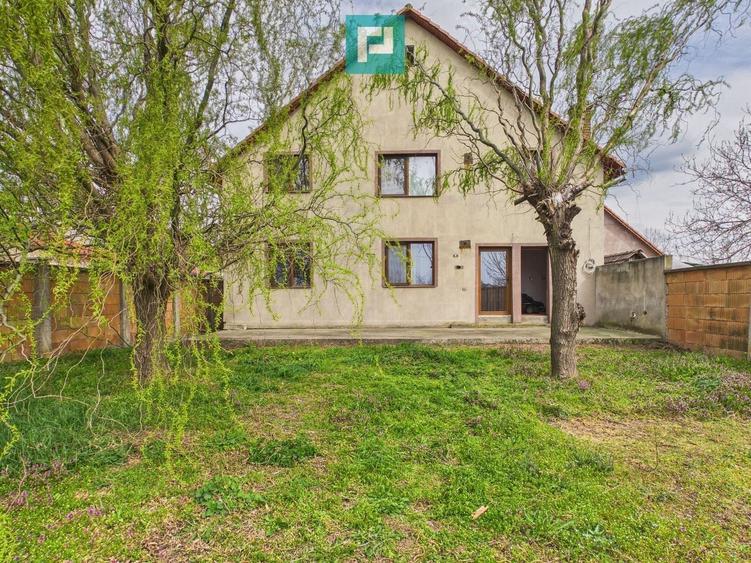 Casă spațioasă în Sântana - 2