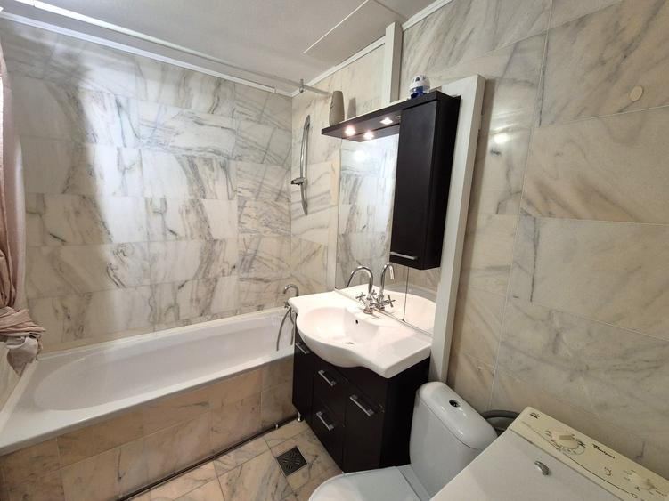 Apartament spatios, frumos renovat, ultracentral, Arad - 9