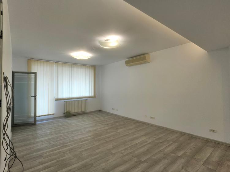 Spatiu birou Aviatorilor - 250mp - 7 birouri - 5