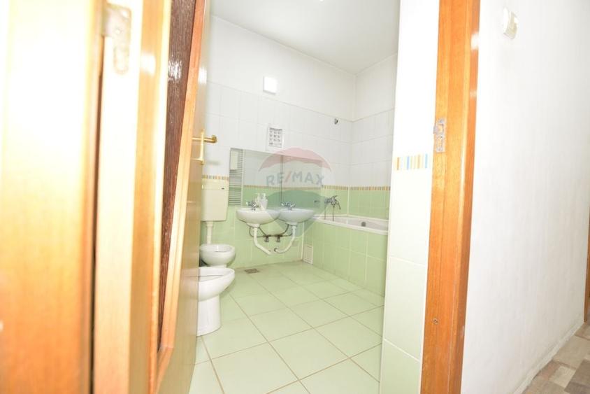 Spațiu comercial 13 camere de vanzare in Drumul Taberei Bdul Timisoara - 7