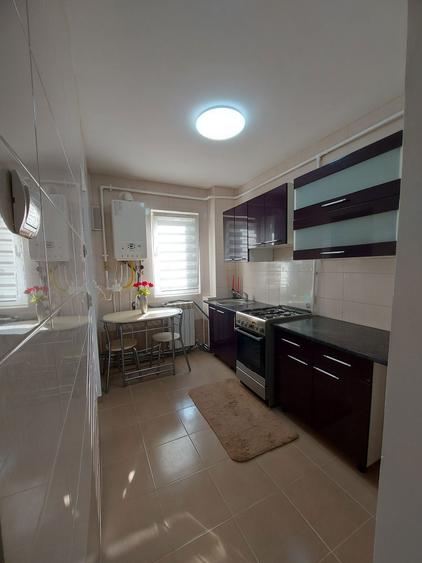 Proprietar inchiriez apartament etaj 2 - zona Orizont - 3