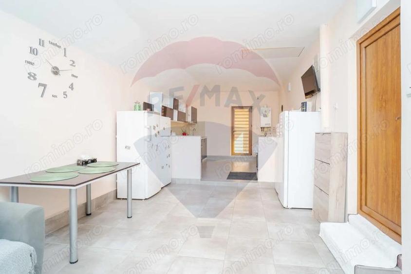 Casa / Vila cu 5 camere de vanzare in zona Central - 3