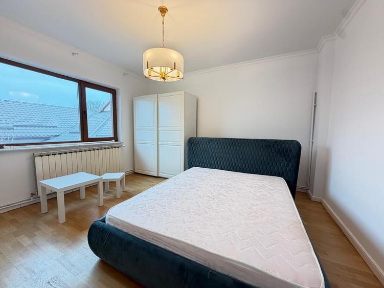 Vila de inchiriat Gherghitei | 7-8 camere | curte mare | acces rapid A3 - 8