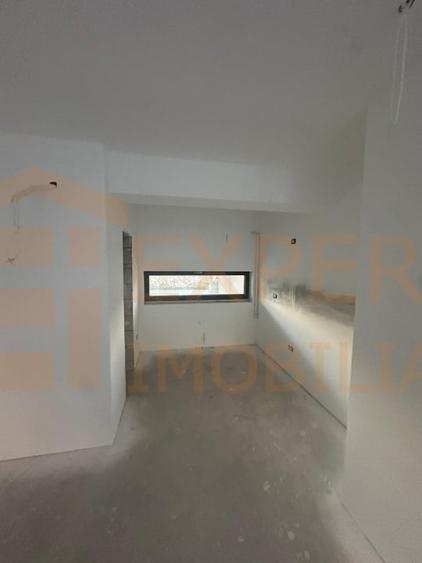 Vila deosebita de vanzare! - zona Mamaia Nord, pe malul lacului - 4