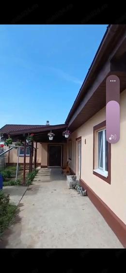 DE VANZARE casa renovata in anul 2021 NISIPORESTI - 2