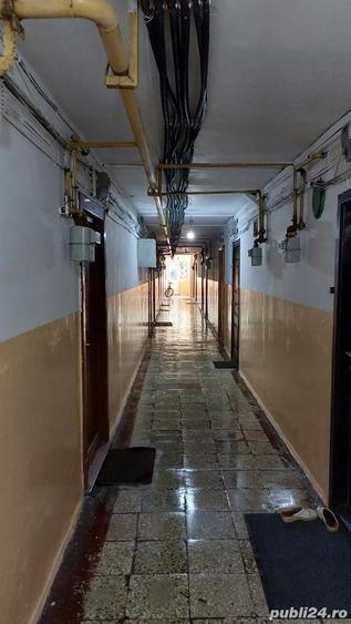 Agent Cristi SRL ofer mica garsoniera de 16 mp., Bloc cu izolatie termica noua, cu geamuri t - 5