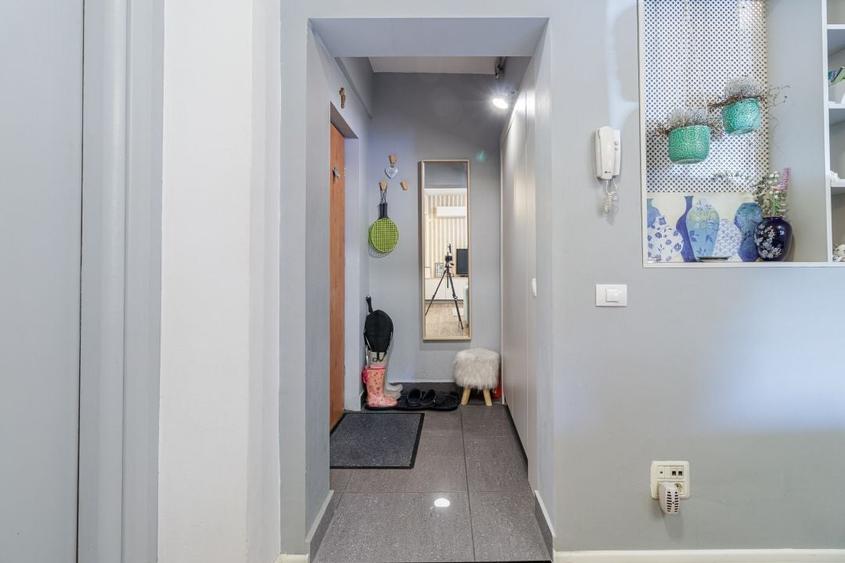 Apartament cu 4 camere semidecomandat, mobilat în Parcul Carol