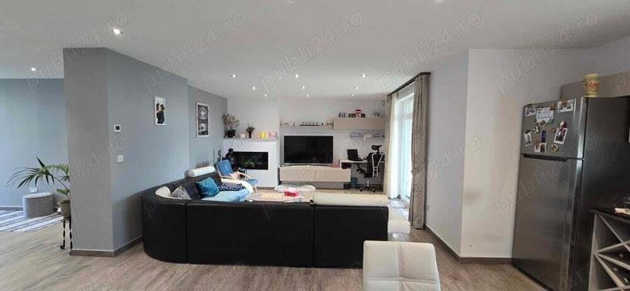 Casa 4 camere de vanzare, Sanmartin, zona str Carmel - 3