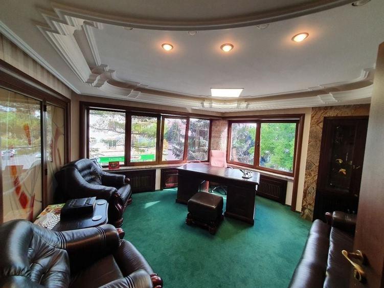 Apartament cu 3 camere de vanzare in Campina - Zona ultracentrala - 19