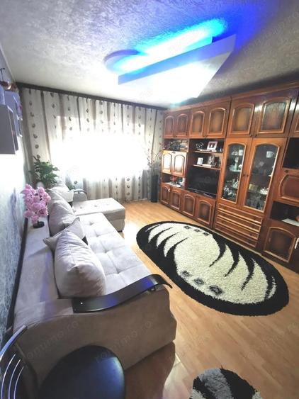 Apartament 2 camere de vanzare Pia?a Centrala - 5