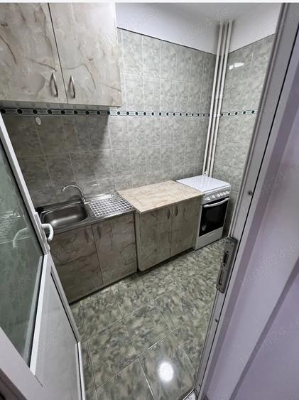 Garsoniera de vanzare - 2