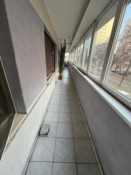 Victoriei, Titulescu,3 camere decomandat,82 mp, etaj 1,bloc 1979, OCAZIE - 4