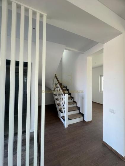 Vanzare Casa P+1 - 3 Dormitoare - 3 Bai - Berceni-Vidra - 4