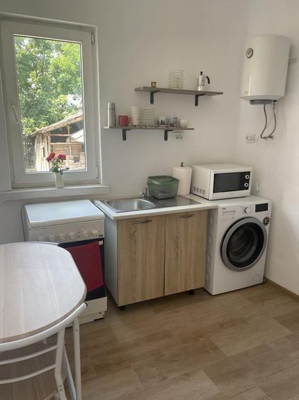Casă cu 3 camere în Central