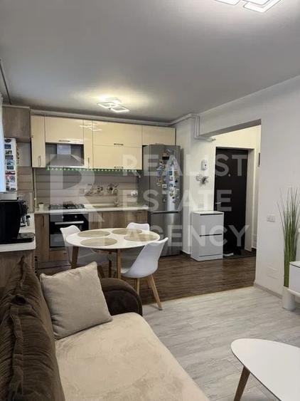 Vânzare, apartament, 2 camere, în zona Militari Residence - 3