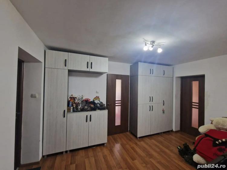 Vand Casa 800mp Re?i?a - 8
